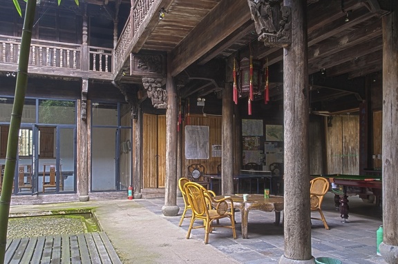 Four-Wall-House in Anji Bamboo Mountain